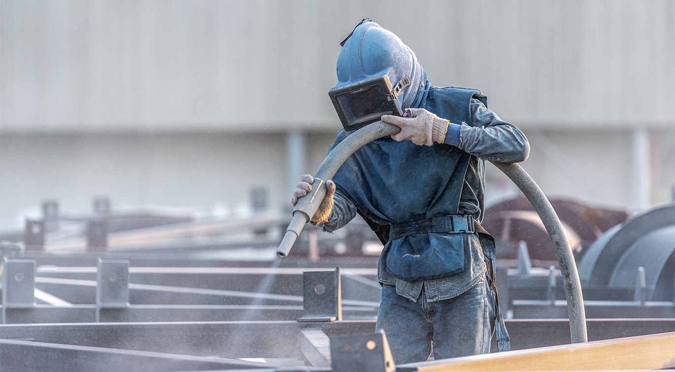 garnet abrasive blasting